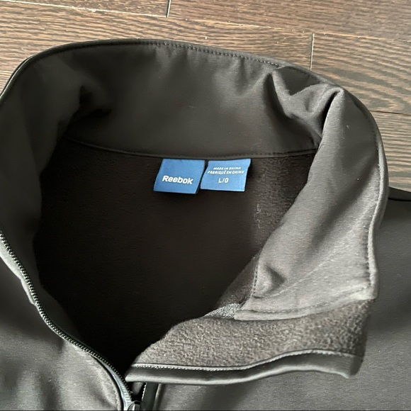 Toronto FC Reebok jacket - Picture 5 of 6